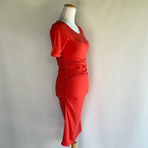 NWT Isabella Oliver Ruched T-Shirt Maternity Dress - sz 1 (= 2US) - Picture 3 of 6